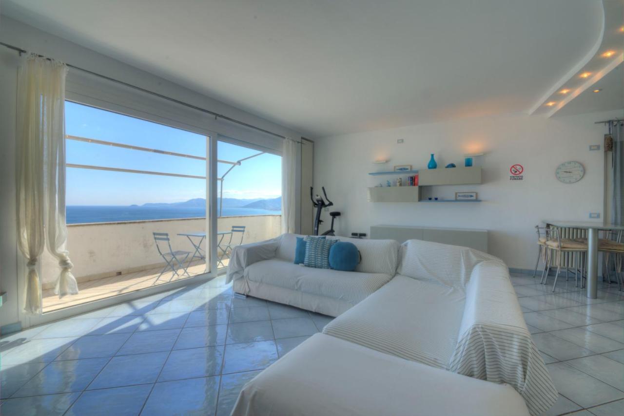 Villa Ischia Attico Sul Mare A Verezzi ボルジョ・ヴェレッツィ エクステリア 写真